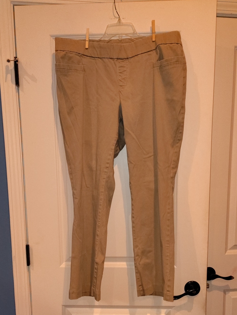 Lee Women's Tan Stretch Chino Pants
